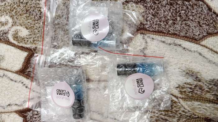 Фотография покупателя товара Флакон для парфюма «Уникальность», с металлическим роликом, 5 мл, цвет МИКС - Фото 1