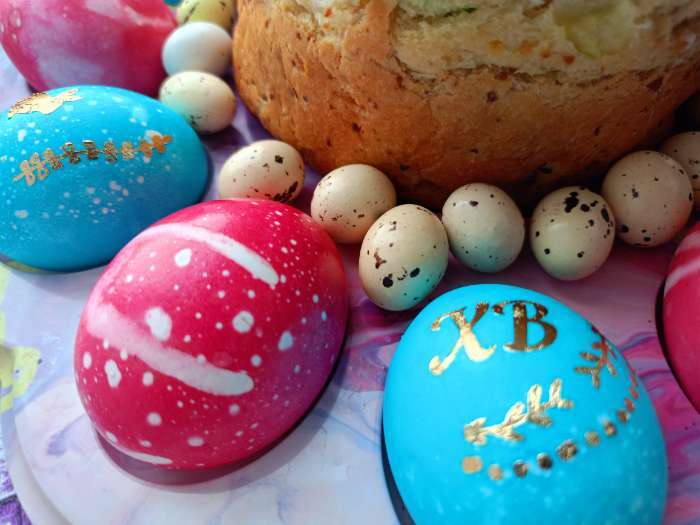 Фотография покупателя товара Пасхальный декор для кулича и яиц «Зайка», краска, тату, ободок, топперы, перчатки - Фото 2