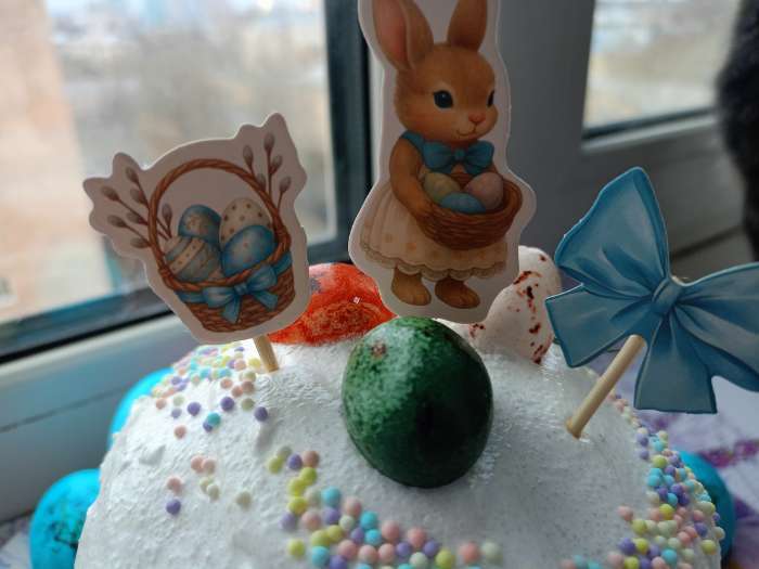 Фотография покупателя товара Пасхальный декор для кулича и яиц «Зайка», краска, тату, ободок, топперы, перчатки - Фото 3