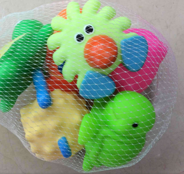 Фотография покупателя товара Набор резиновых игрушек для ванны «Малыши», с пищалкой, 6 шт, Крошка Я - Фото 2