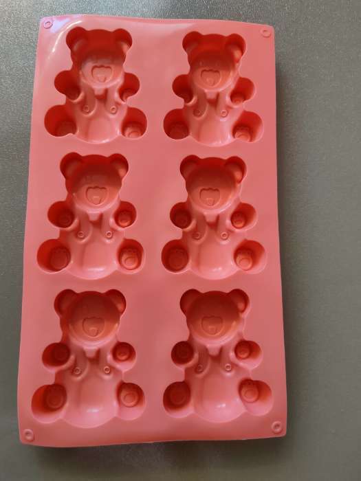 Фотография покупателя товара Форма для выпечки Доляна «Животные. Мишка», силикон, 28.5×17 см, 6 ячеек (8.5×7 см), Pantone 1625 C - Фото 4