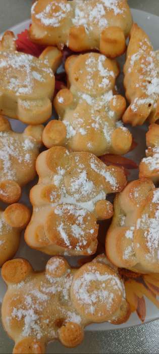 Фотография покупателя товара Форма для выпечки Доляна «Мишка», силикон, 17.5×15×3 см, красный - Фото 2