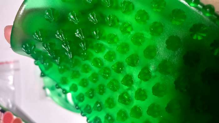 Фотография покупателя товара Массажёр антицеллюлитный «Чудо-варежка», с подвесом, цвет МИКС - Фото 2