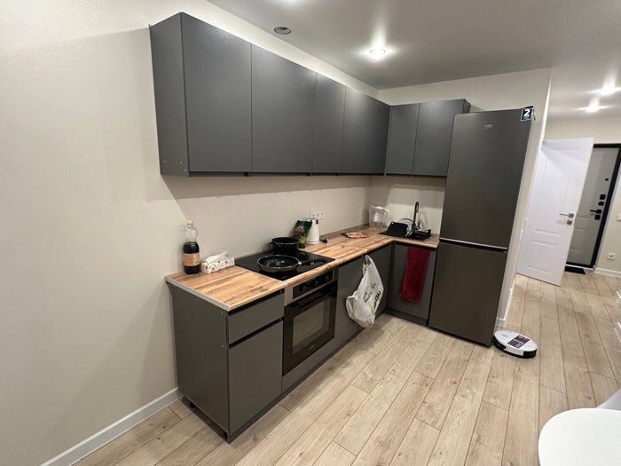 Фотография покупателя товара Кухонный гарнитур угловой «Лира», с столешницей, 2600×1000 мм, цвет графит/дуб кера - Фото 1