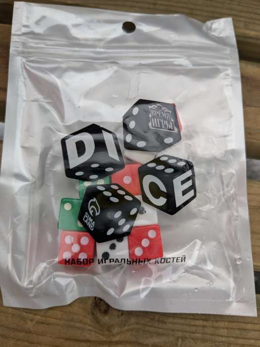 Фотография покупателя товара Кости игральные кубики 1.5×1.5 см, набор 12 шт. - Фото 2