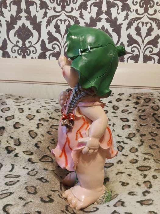 Фотография покупателя товара Садовая фигура из полистоуна «Девочка - гном с корзинкой», 26×18×52 см - Фото 3