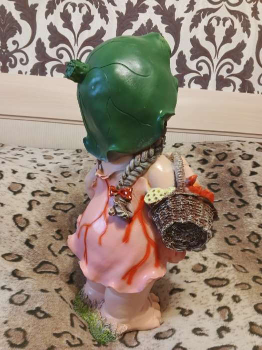 Фотография покупателя товара Садовая фигура из полистоуна «Девочка - гном с корзинкой», 26×18×52 см - Фото 5