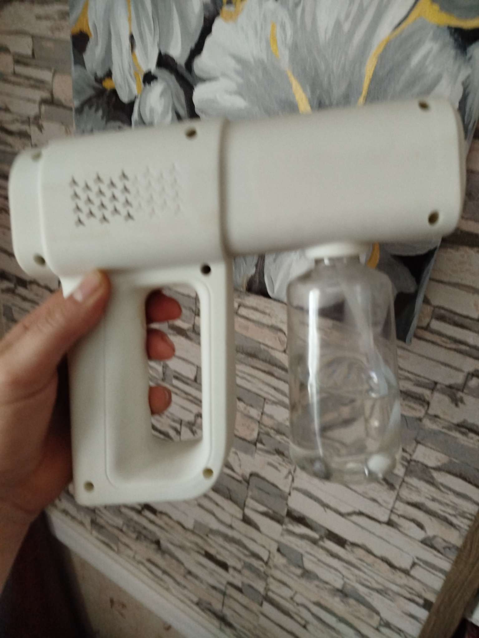 Фотография покупателя товара Опрыскиватель аккумуляторный ТУНДРА, мини, 5 В, 1 Ач, 380 мл, 2 режима, мелкое распыление - Фото 1