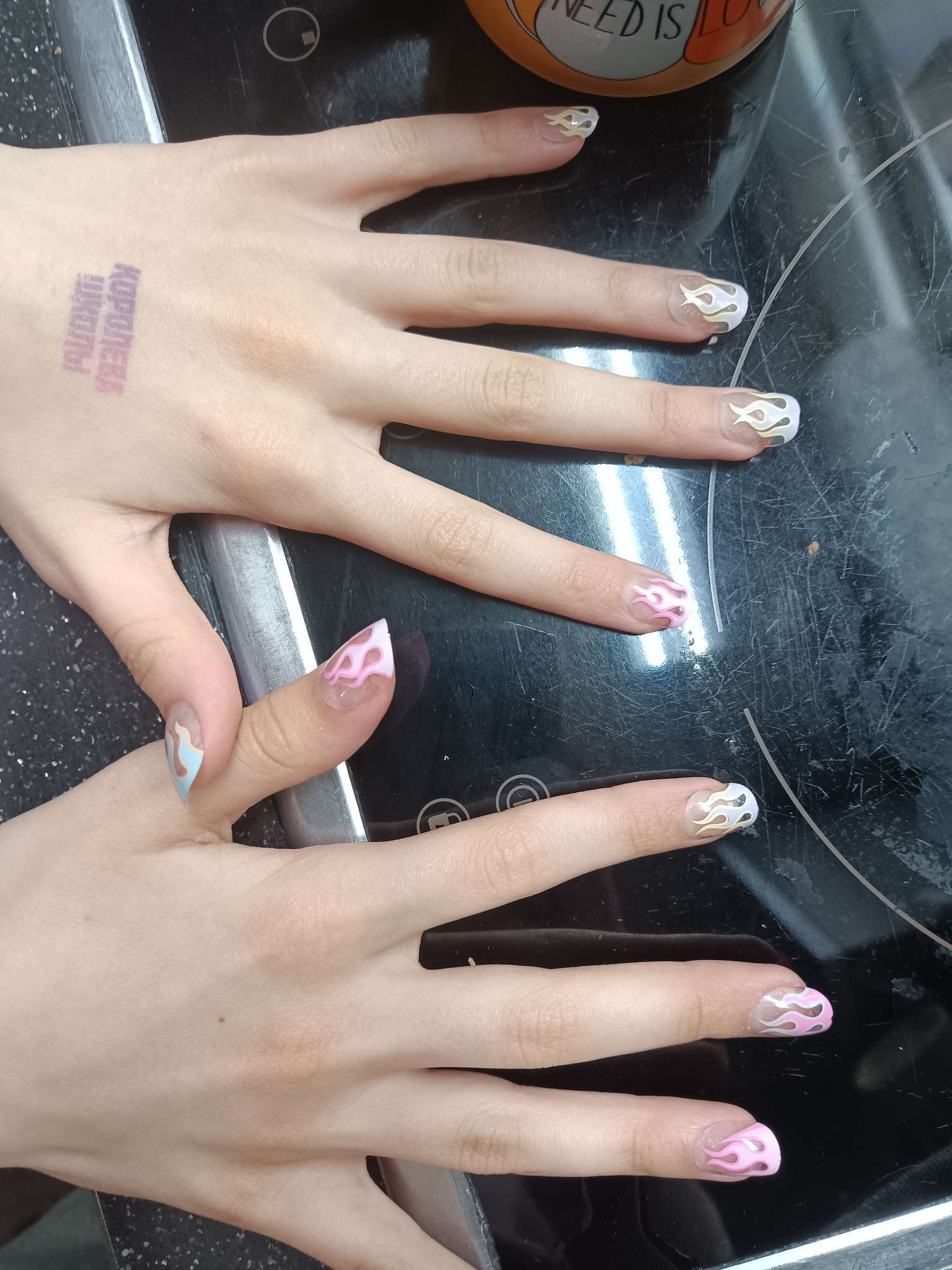 Фотография покупателя товара УЦЕНКА Набор детских накладных ногтей с татуировками "Будь красоткой"