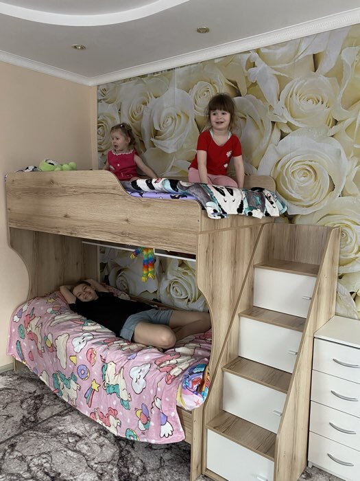 Фотография покупателя товара Кровать двухъярусная «Геометрия 2», с лесенкой, спальное место 800×1800 мм, 2258×842×1611 мм, цвет делано светлый/белый - Фото 2