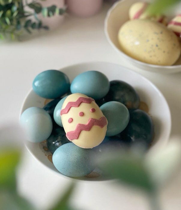 Фотография покупателя товара Форма для выпечки Доляна «Пасха. Пасхальное яйцо», 15×12,6×2,5 см, 4 ячейки, цвет МИКС