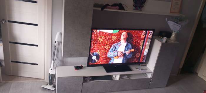 Фотография покупателя товара Гостиная «Лира», 2130×1680×350 мм, цвет Белый/ Белый глянец МДФ - Фото 2