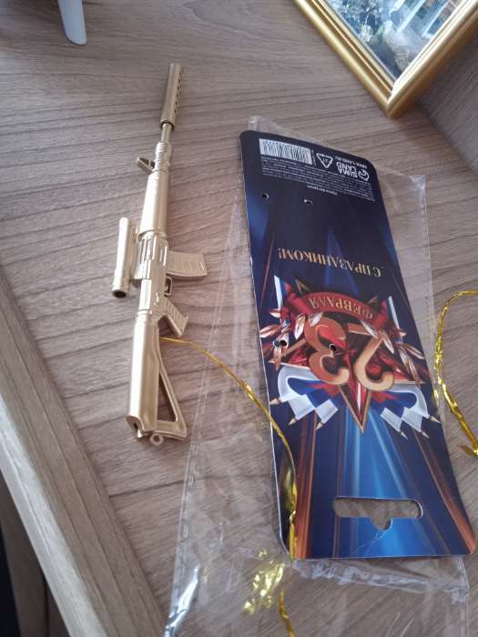 Фотография покупателя товара Ручка прикол, гелевая, синяя паста «Танк: Настоящий герой» на подложке - Фото 1