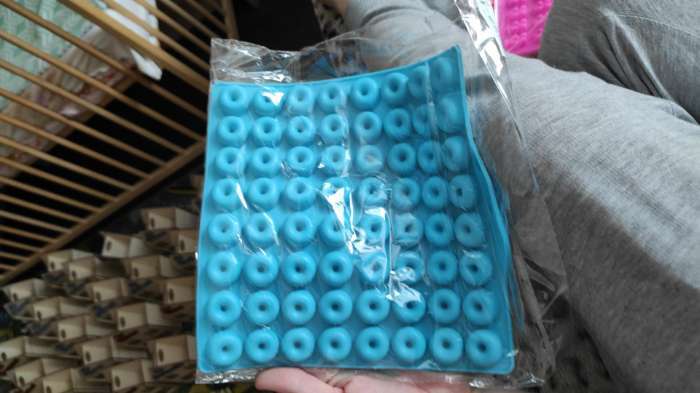 Фотография покупателя товара Форма для мармелада Доляна «Пончики», силикон, 21,5×20 см, 64 ячейки (d=2 см), цвет МИКС - Фото 14