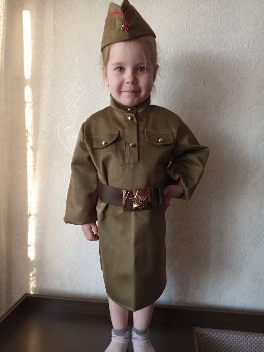 Фотография покупателя товара Карнавальный костюм для девочки "Военный", платье, ремень, пилотка, рост 110-120 см - Фото 3