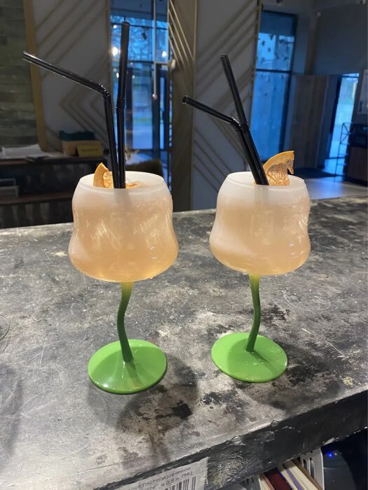 Фотография покупателя товара Бокалы для вина Pint, 450 мл, 8×19 см, набор 2 шт., стекло, зелёные, белые - Фото 1