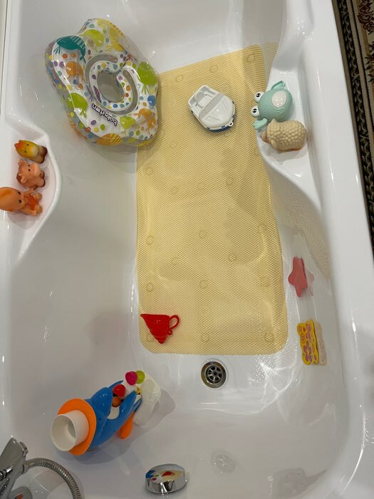 Фотография покупателя товара Коврик для ванной комнаты с присосками, 43×90 см, цвет МИКС