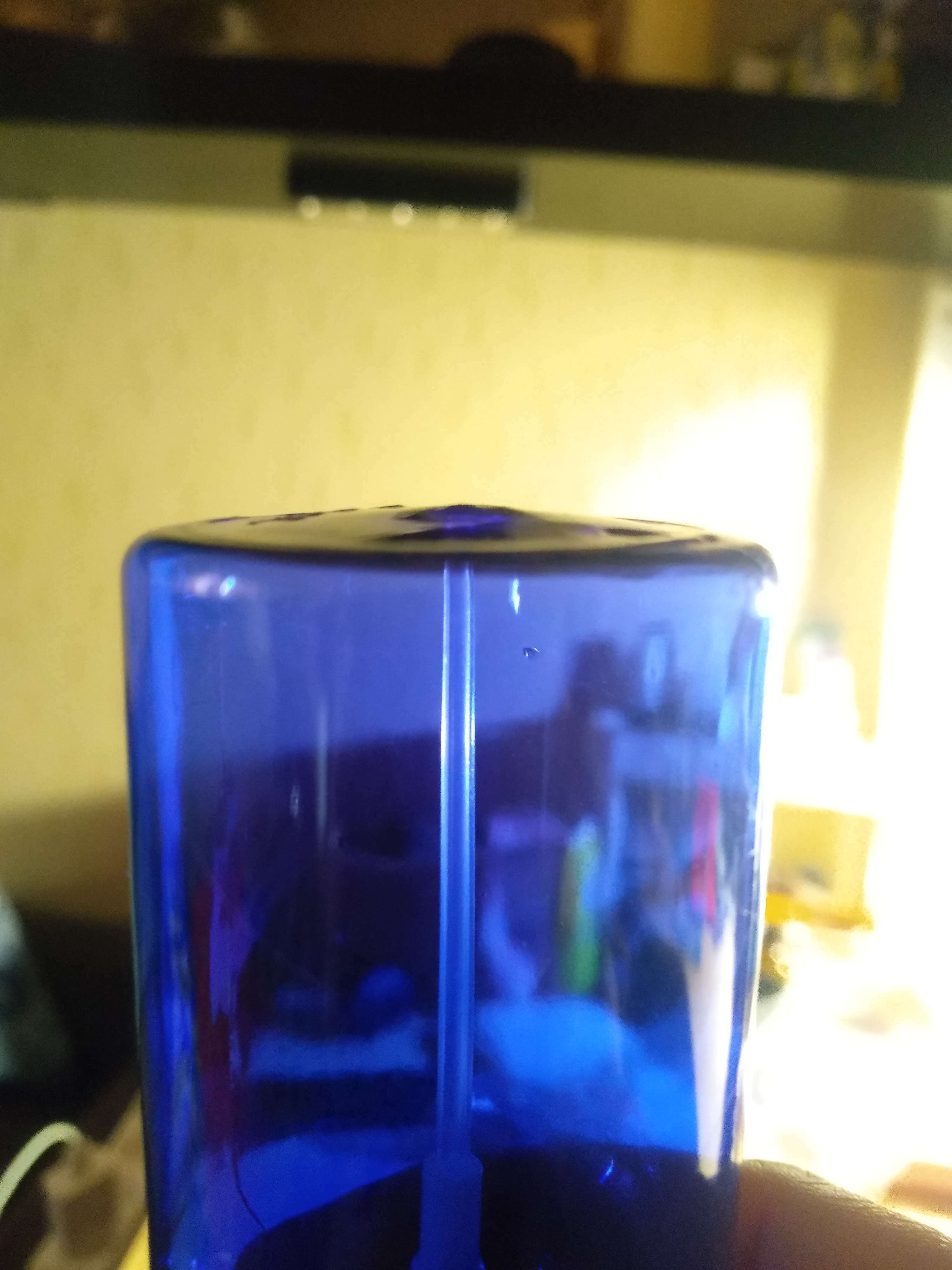 Фотография покупателя товара Бутылочка для хранения, с распылителем, 50 мл, цвет синий/белый - Фото 6