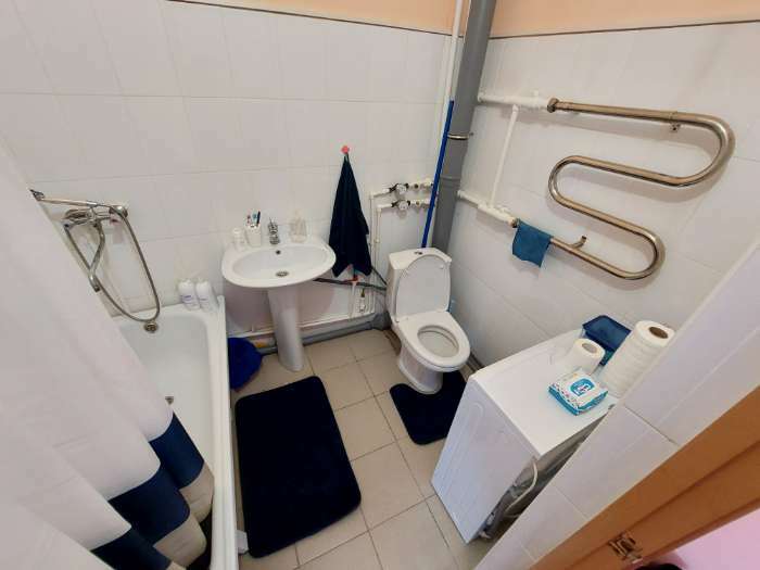 Фотография покупателя товара Набор ковриков для ванной и туалета Доляна «Тропики», 2 шт, 40×50 см, 50×80 см, цвет хаки - Фото 1