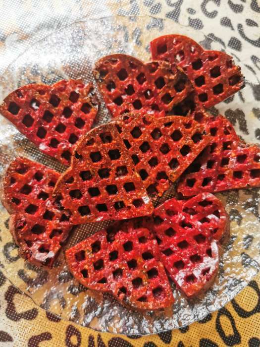 Фотография покупателя товара Форма для выпечки Доляна «Вафля. Сердце», силикон, d=18 см, 5 ячеек, цвет МИКС - Фото 6