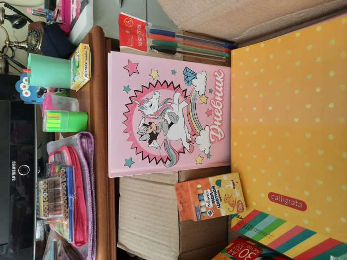 Фотография покупателя товара Мел школьный, цветной, набор 12 штук, круглый, в картонной коробке