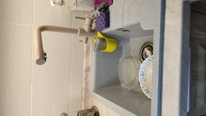 Фотография покупателя товара Смеситель для кухни Accoona A5179-4E, с выходом для питьевой воды, латунь, цвет бежевый - Фото 2