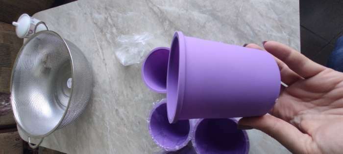 Фотография покупателя товара Форма силиконовая для выпечки Доляна «Кулич», внешний диаметр 9 см, внутренний диаметр 8 см, цвет фиолетовый - Фото 3