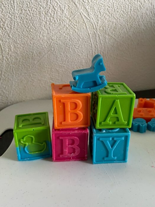 Фотография покупателя товара Силиконовая форма «Кубики», 7×7×3.5 см, 3×3×3 см, прозрачная - Фото 1