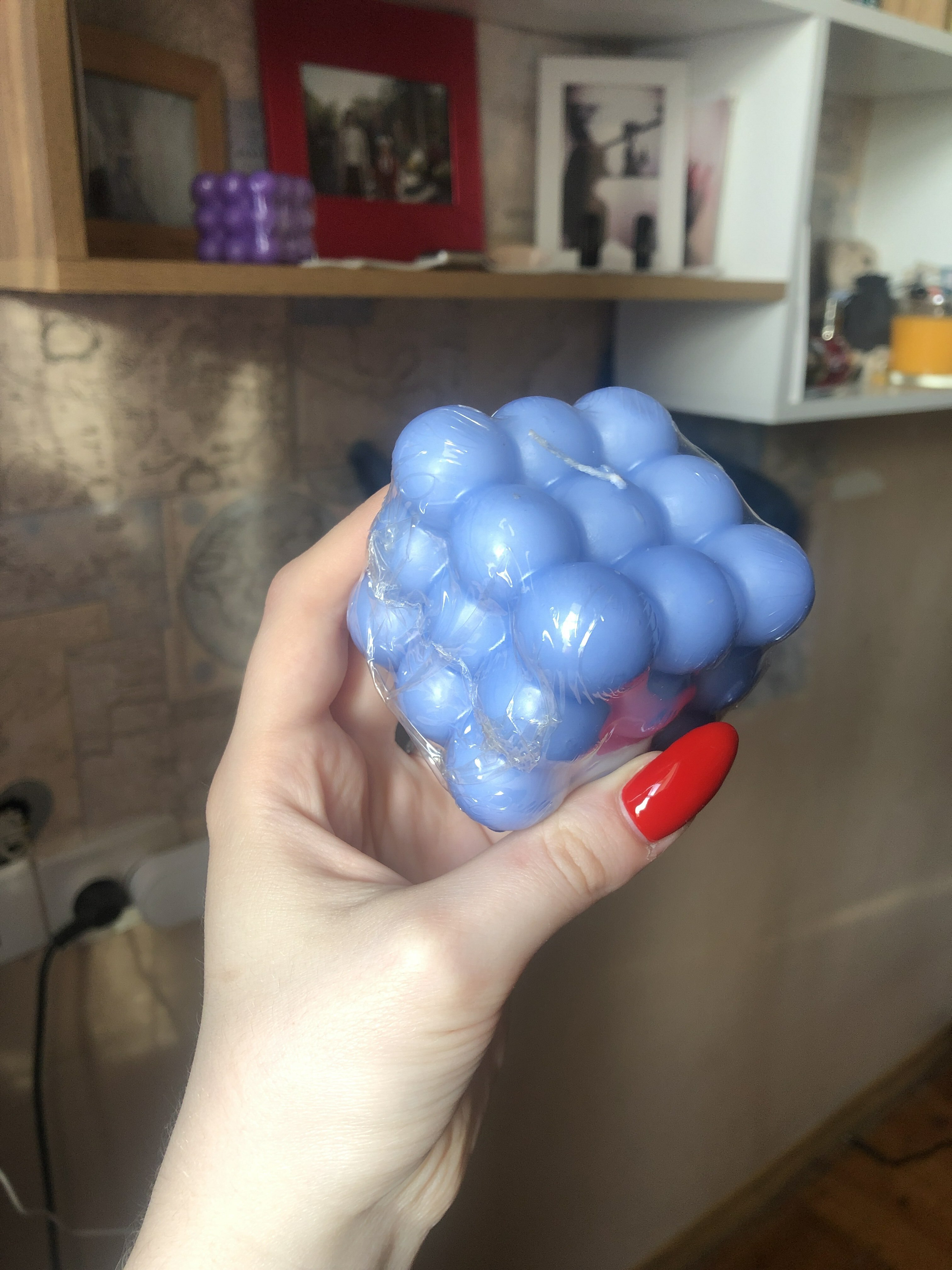 Фотография покупателя товара Свеча фигурная "Бабл куб", 6 см, голубая - Фото 2