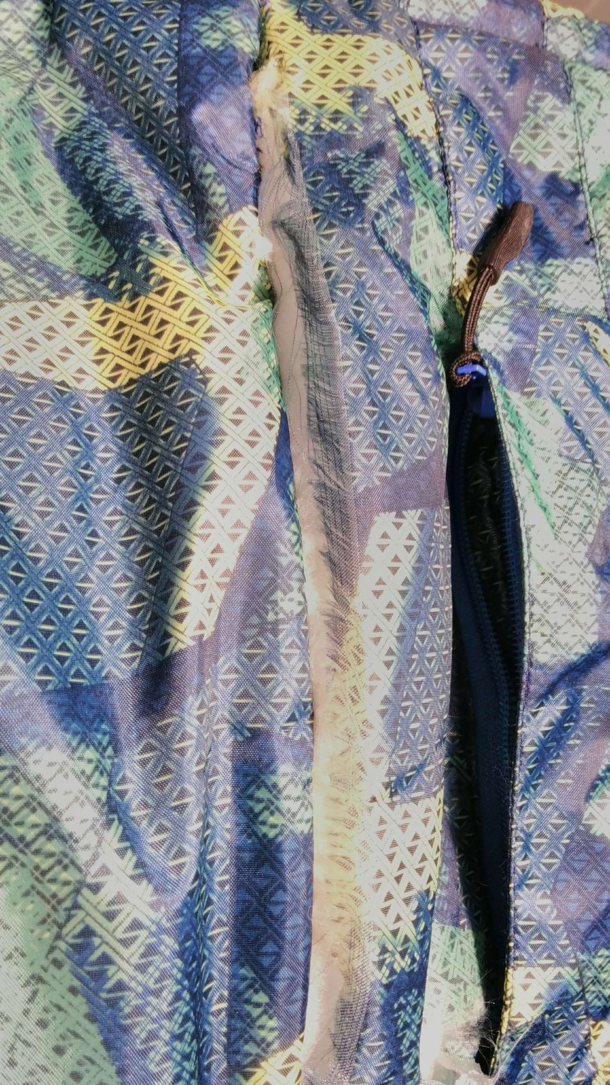 Фотография покупателя товара Куртка для мальчика "Геометрия", рост 122 см, цвет зелёный/синий - Фото 2