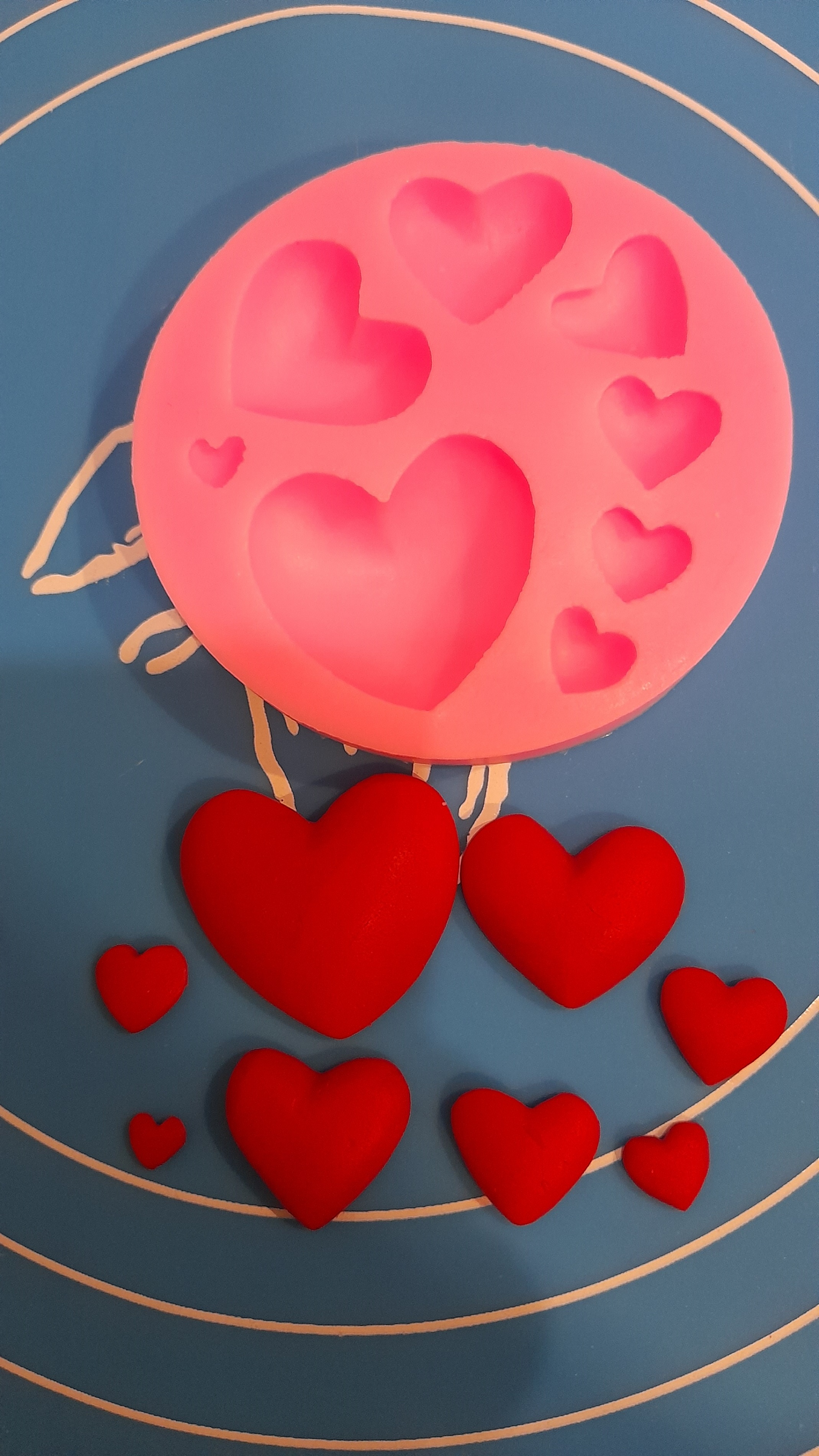 Фотография покупателя товара Молд Доляна «Сердца», силикон, d=7,5 см, цвет МИКС - Фото 4