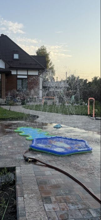 Фотография покупателя товара Игровая дорожка Bestway «Космические приключения», 335×150 см, от 2 лет, 52571