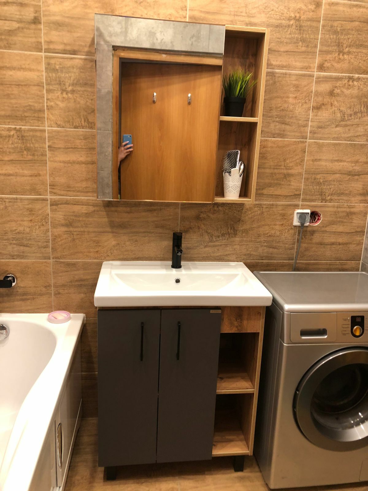 Фотография покупателя товара Зеркало шкаф для ванной комнаты Домино Craft 60, левый/правый - Фото 6