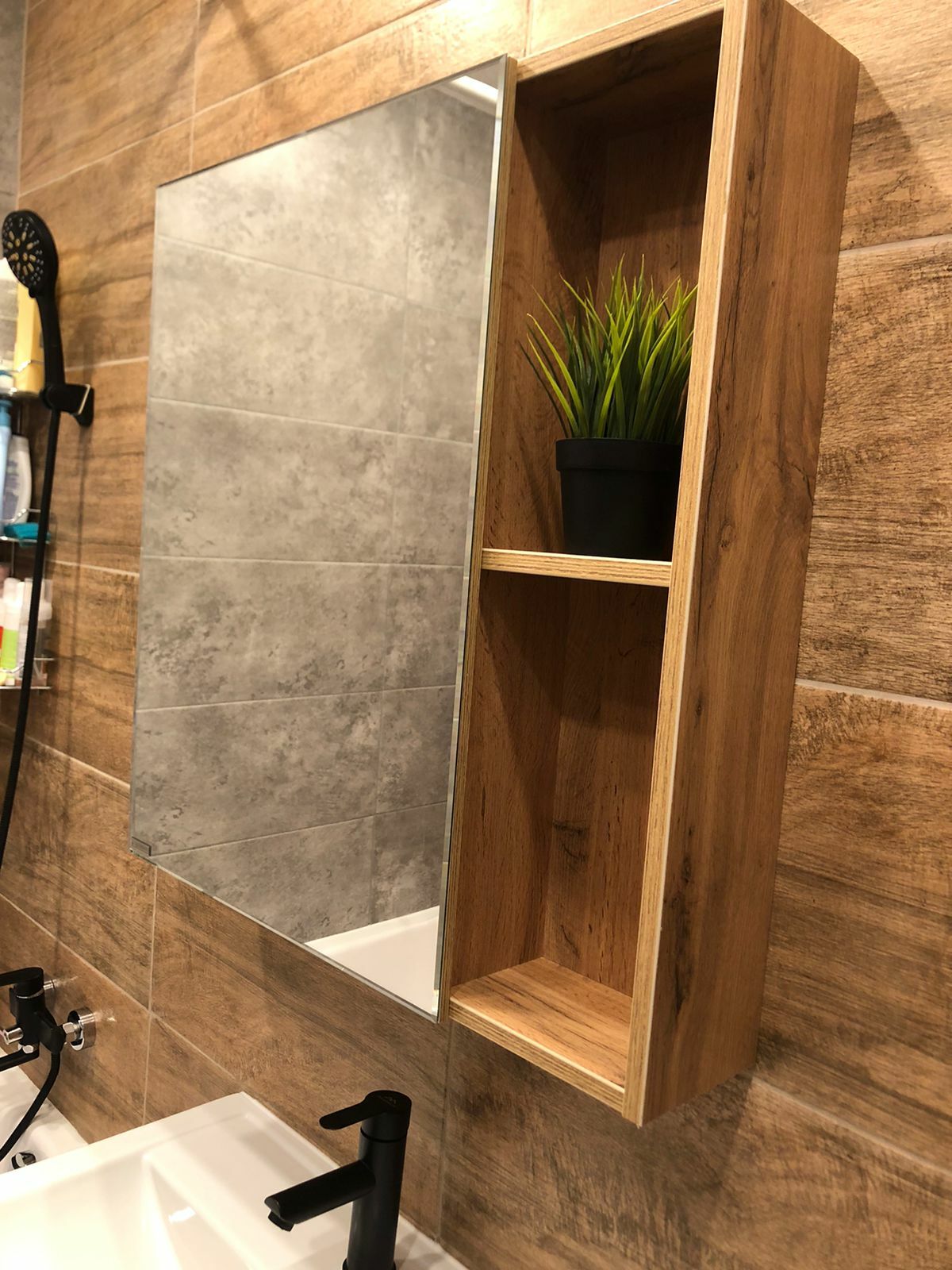 Фотография покупателя товара Зеркало шкаф для ванной комнаты Домино Craft 60, левый/правый - Фото 3
