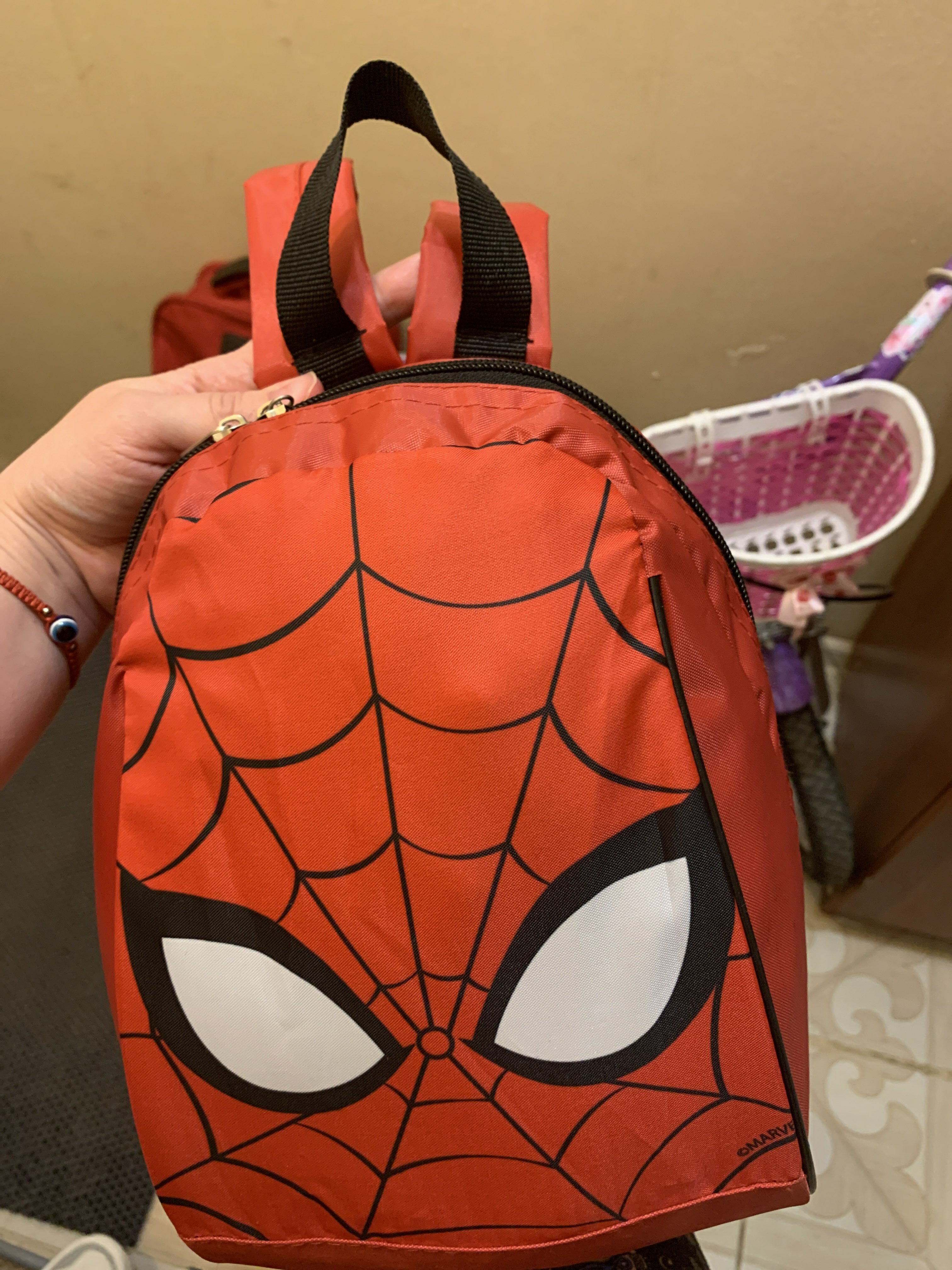Фотография покупателя товара Рюкзак детский, отдел на молнии, 20 х 13 х 26 см «Супер-мен», Человек-паук