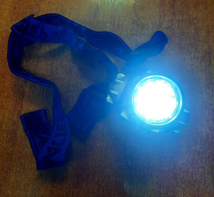 Фотография покупателя товара Фонарь налобный "Мастер К", 14 LED, 7 х 4 см, 3 ААА - Фото 3