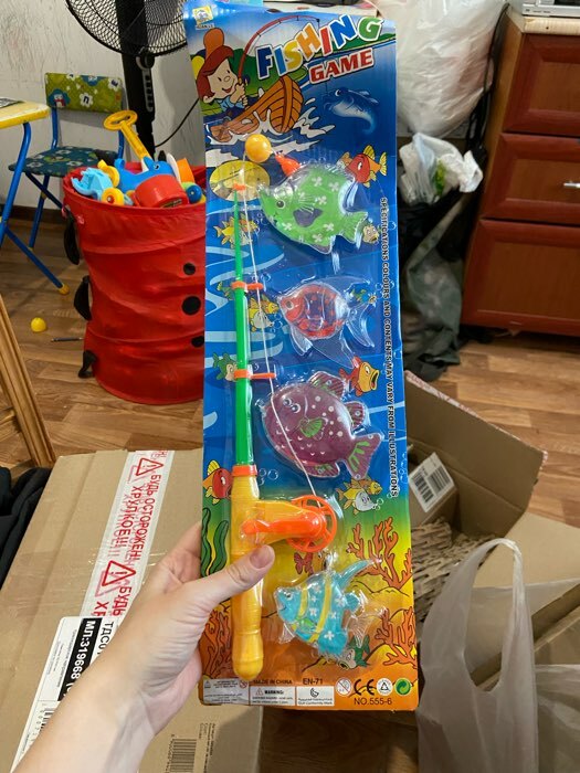 Фотография покупателя товара Рыбалка «Радужные рыбки», 4 рыбки, уценка (помята упаковка)
