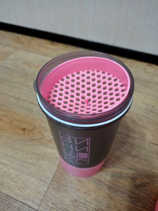 Фотография покупателя товара Шейкер спортивный «Доминируй, властвуй, приседай», розовый, с чашей под протеин, 500 мл - Фото 5