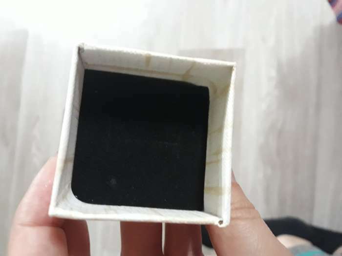 Фотография покупателя товара Коробочка подарочная под кольцо «Лабиринт»,5×5 (размер полезной части 4,5×4,5 см), цвет МИКС - Фото 1