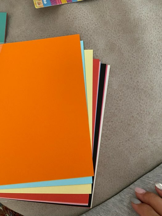 Фотография покупателя товара Картон цветной двусторонний А4, тонированный в массе, 10 листов, 10 цветов, 180 г/м2 - Фото 4