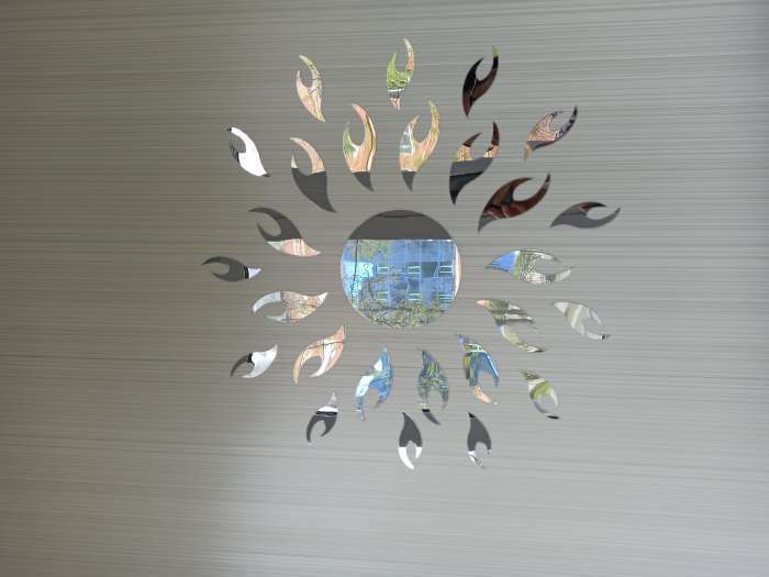 Фотография покупателя товара Наклейки интерьерные "Солнце", зеркальные, декор на стену, панно 50 х 50 см, 26 эл - Фото 2