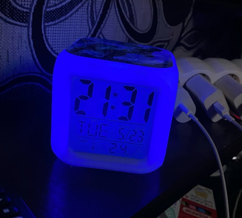 Фотография покупателя товара Часы - будильник электронные детские "Зайка" настольные, с подсветкой, 8 х 8 см, ААА 7533414 - Фото 3