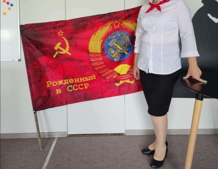 Фотография покупателя товара Флаг 9 Мая "Рожденный в СССР", 90 х 145 см, полиэфирный шёлк - Фото 1