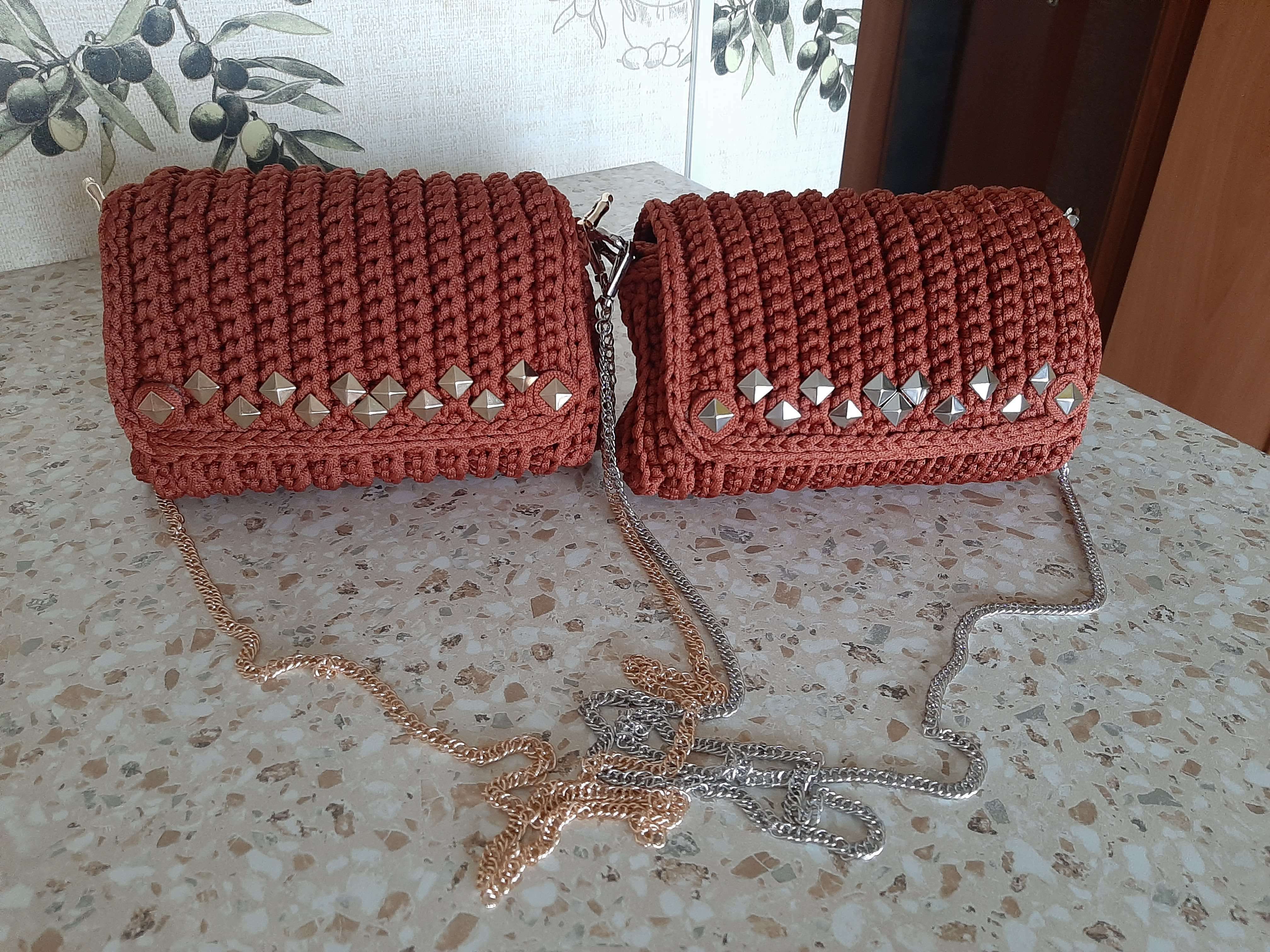 Фотография покупателя товара Цепочка для сумки, с карабинами, железная, 6 × 8 мм, 120 см, цвет серебряный - Фото 2