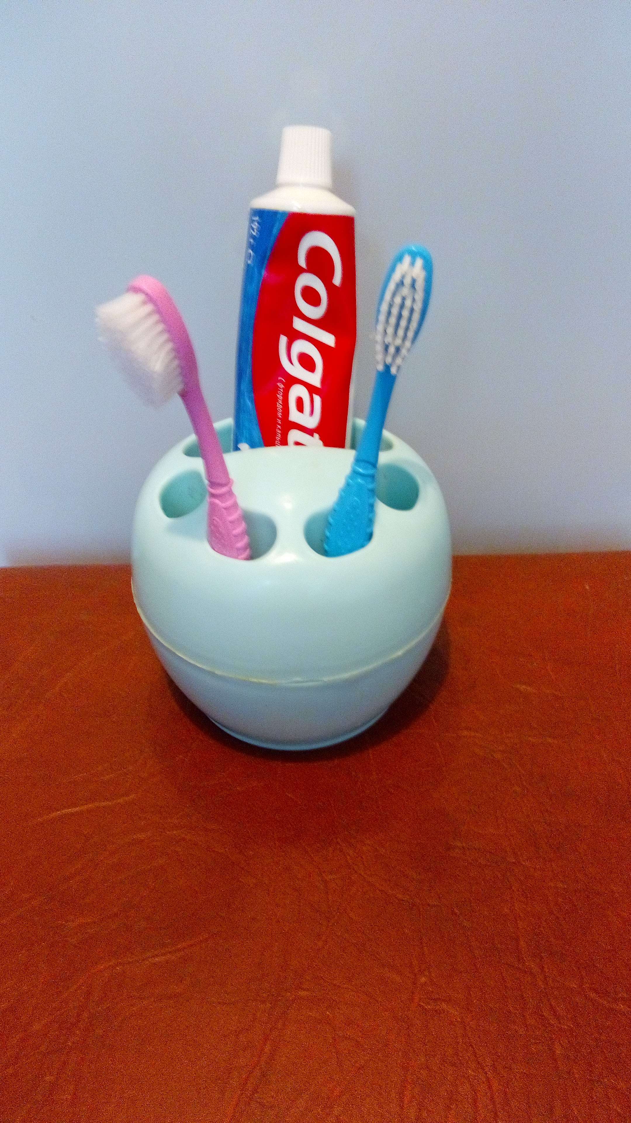 Фотография покупателя товара Зубная щётка «Ассорти» средней жёсткости, микс - Фото 9