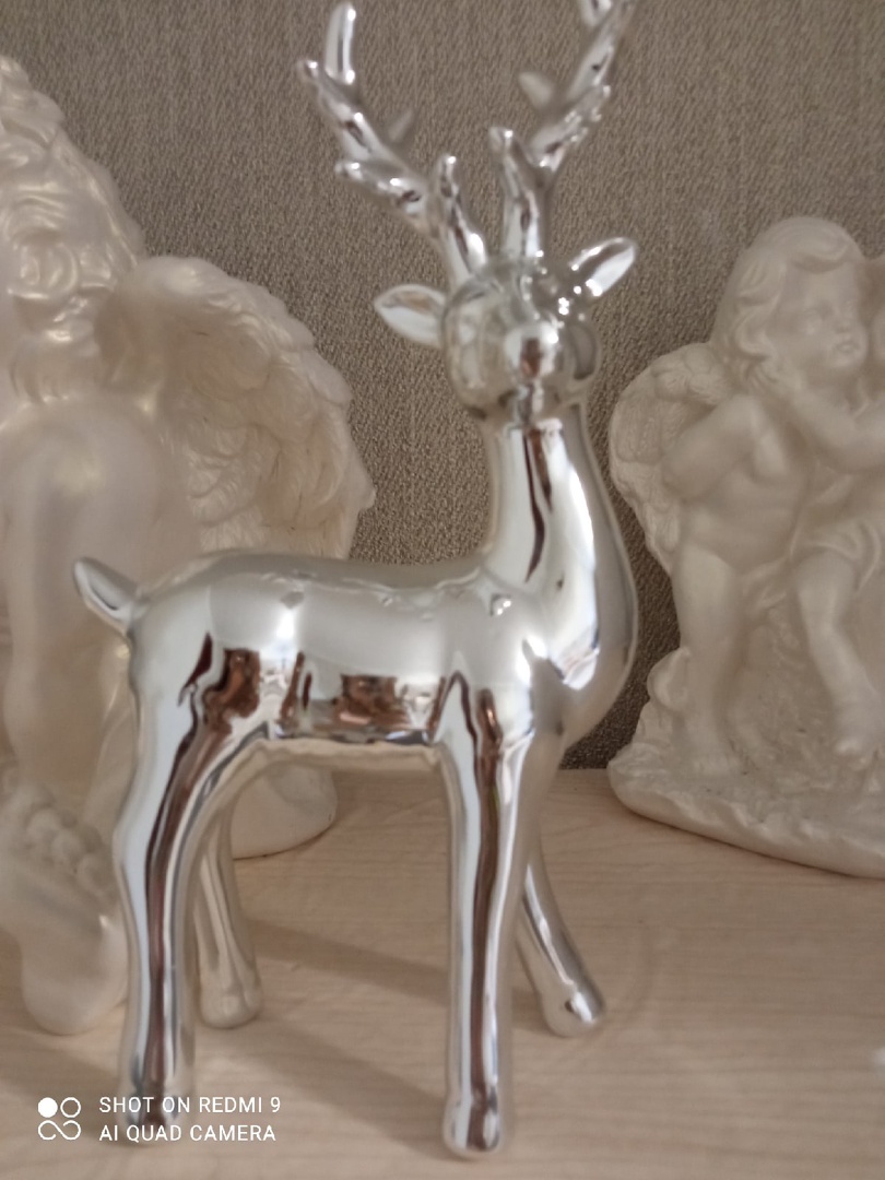 Фотография покупателя товара Сувенир керамика "Серебристый олень" 21,5х5,7х10,7 см - Фото 4