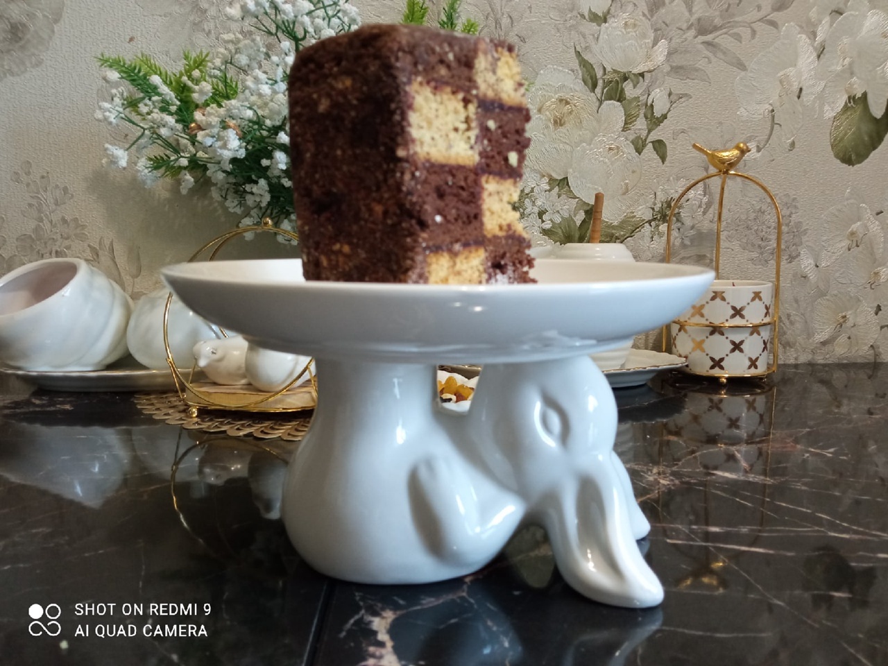 Фотография покупателя товара Блюдо для десертов Доляна «Зайка», d=20,5 см, цвет белый - Фото 31