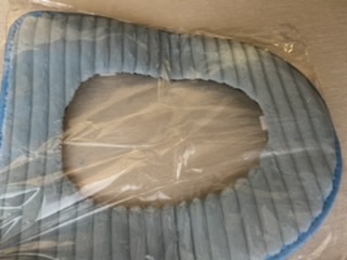 Фотография покупателя товара Чехол на сиденье для унитаза на липучках Доляна «Плюша», 37×42 см, цвет МИКС - Фото 2