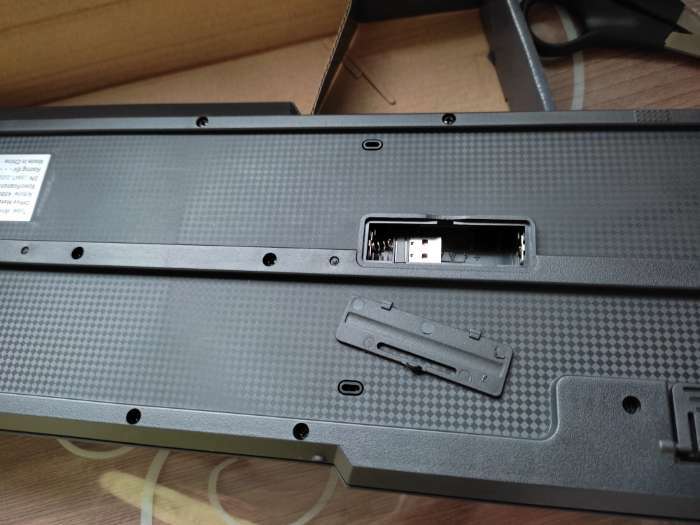 Фотография покупателя товара УЦЕНКА Комплект клавиатура и мышь Defender Jakarta C-805 RU, беспроводной ,мембран,1600 dpi, USB, чёрный - Фото 2