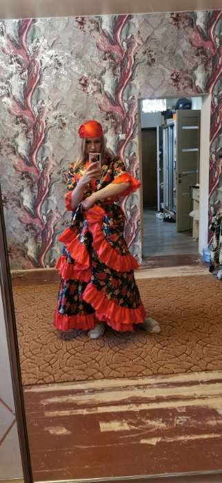 Фотография покупателя товара Карнавальный костюм "Цыганка", блузка, юбка, пояс, платок, парик, цвет красный, р-р 44-46, рост 164-170 см - Фото 2
